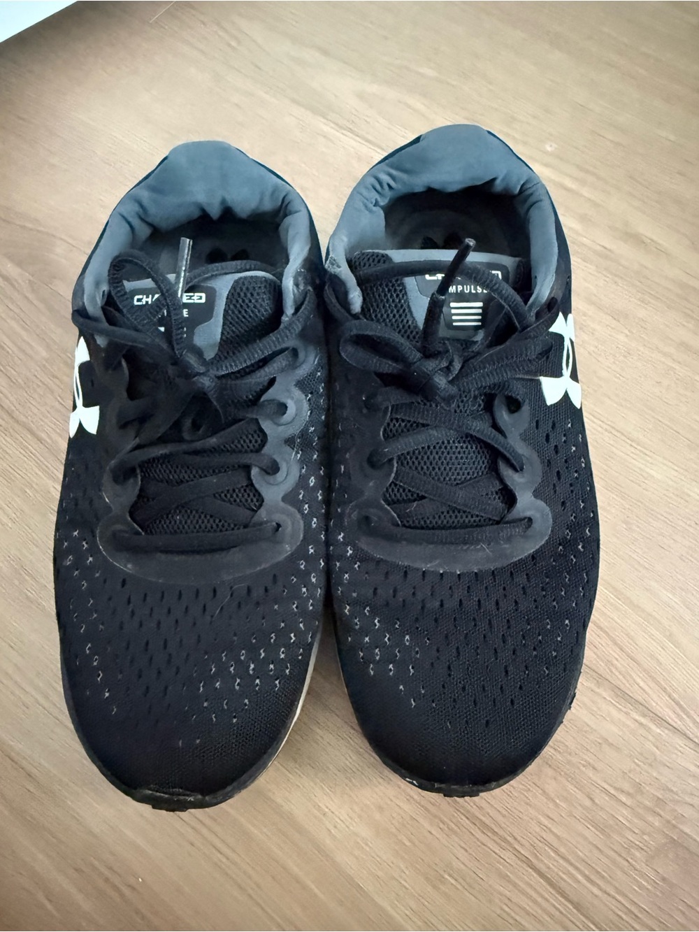 Under Armour Men's Black and White Athletic Running Sneakers